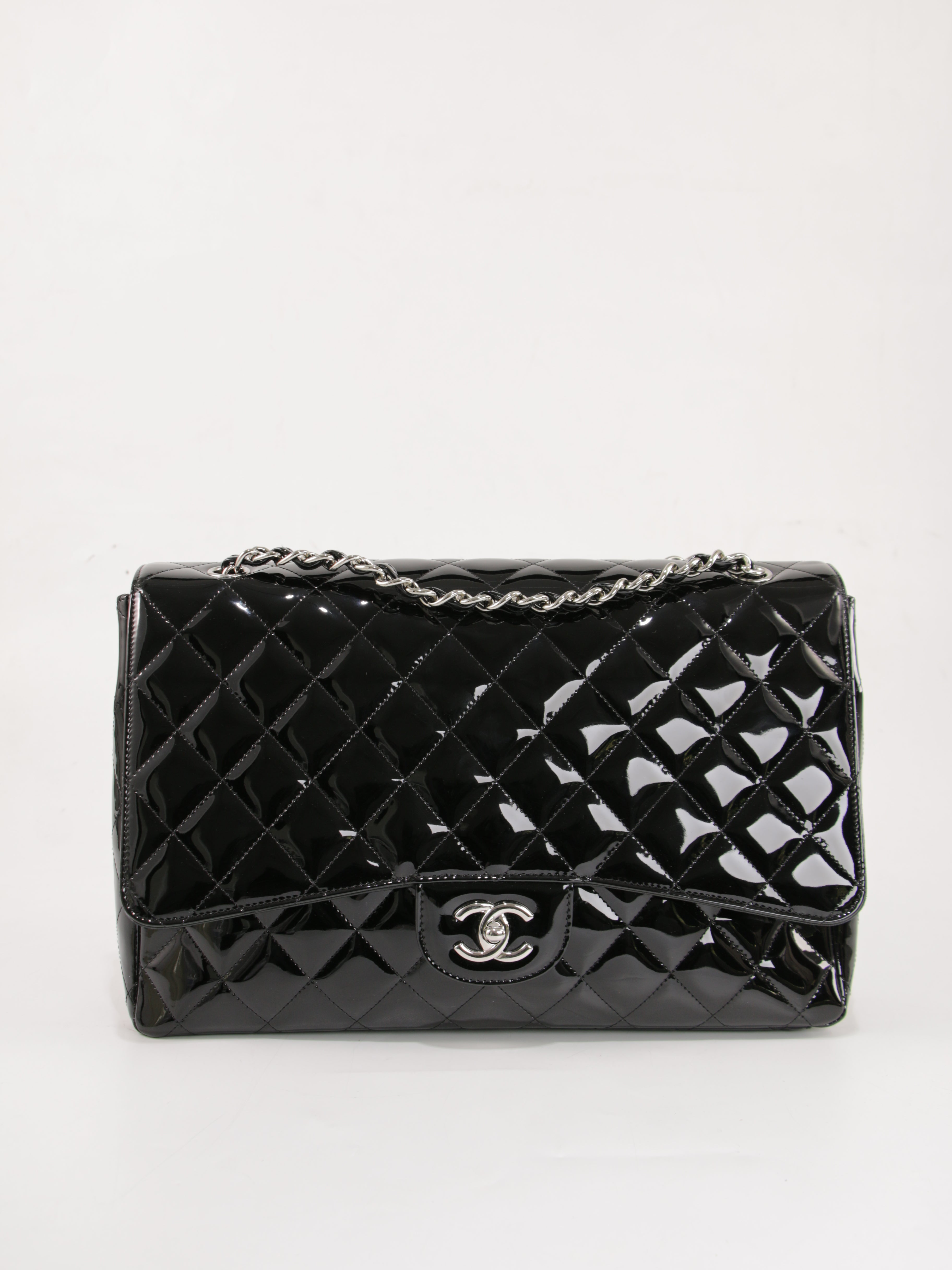 CHANEL - MAXI FLAP