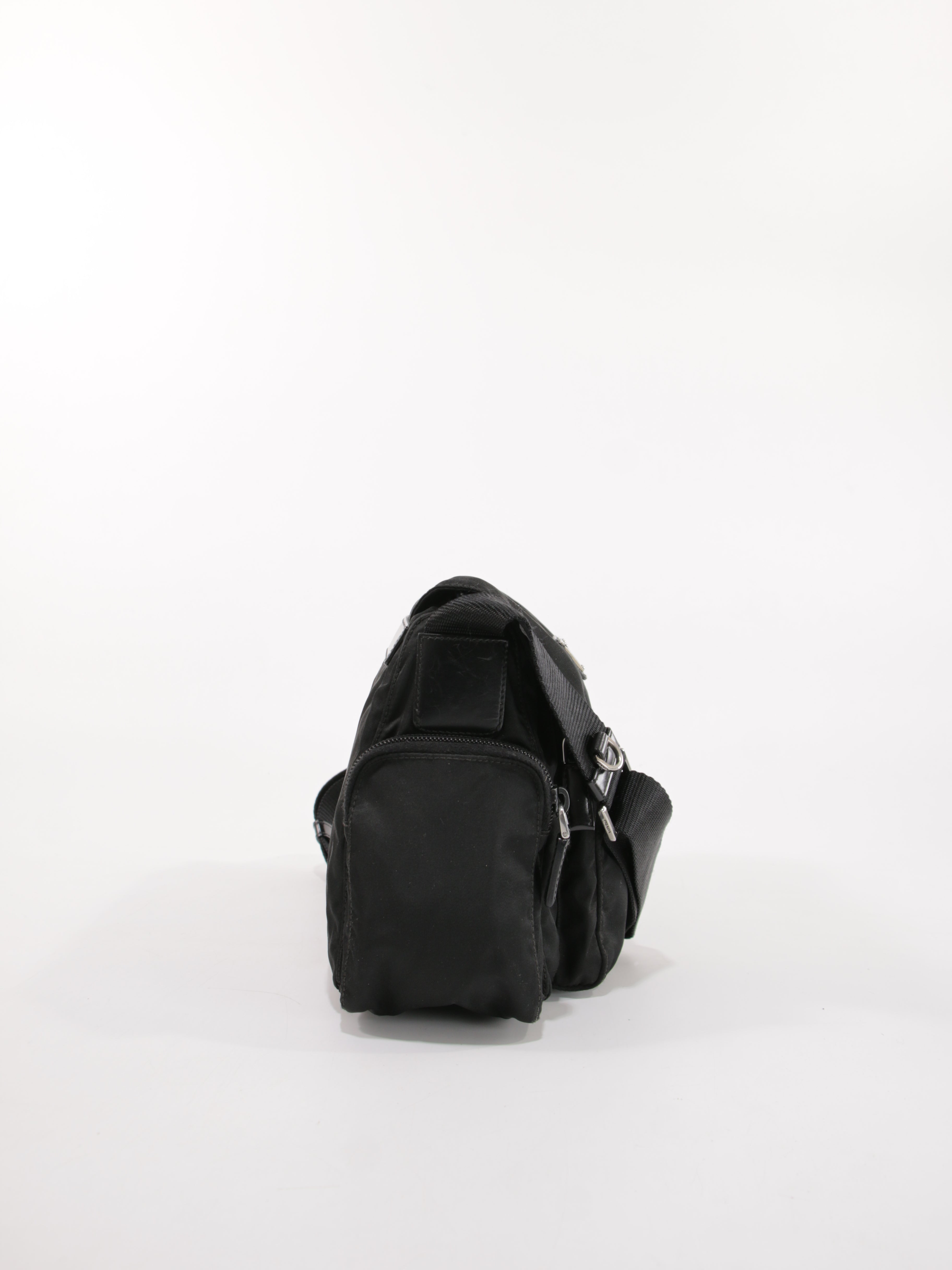 Single Buckle Messenger