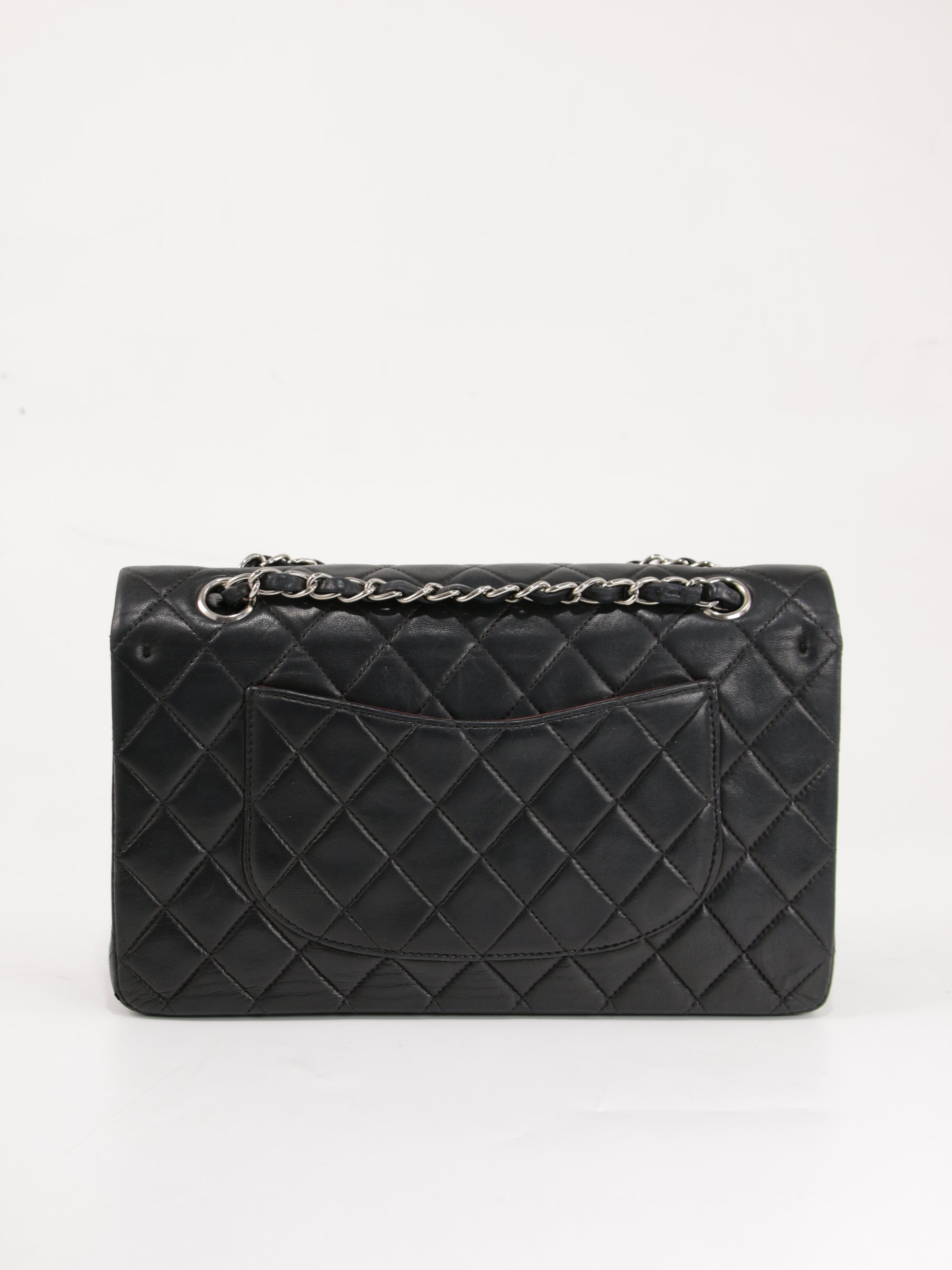 Medium Classic Flap