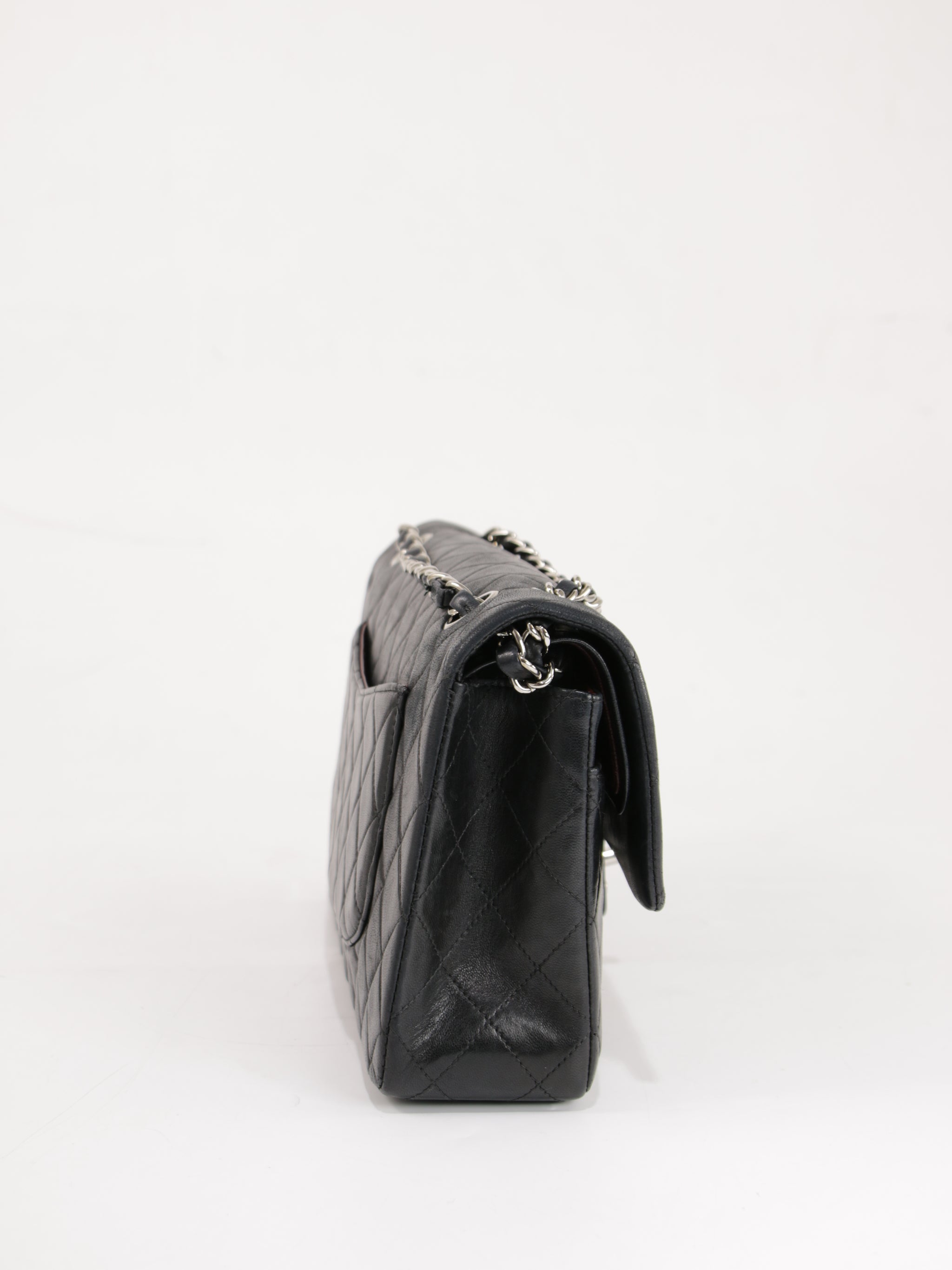 Medium Classic Flap