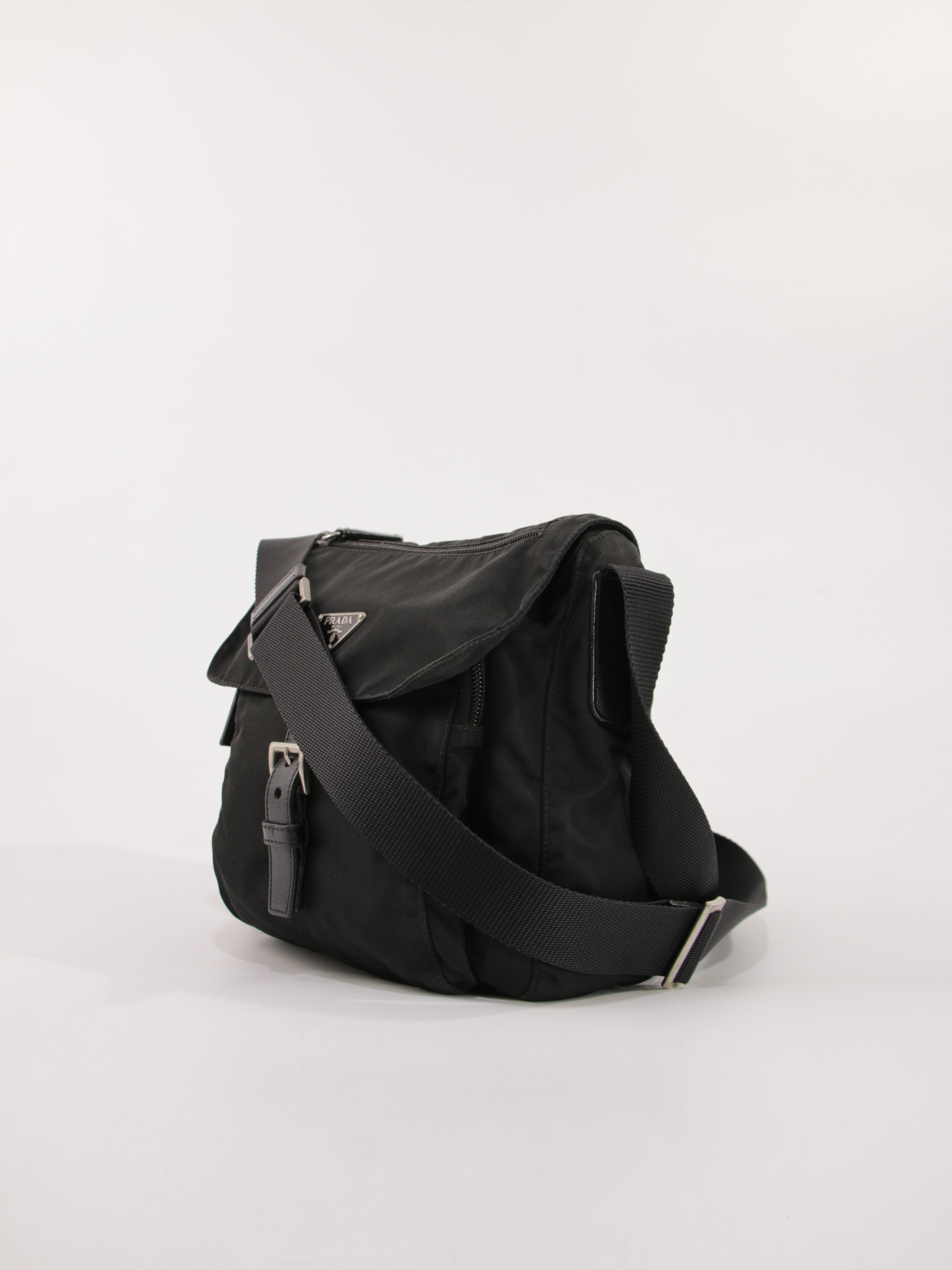 Single Buckle Messenger