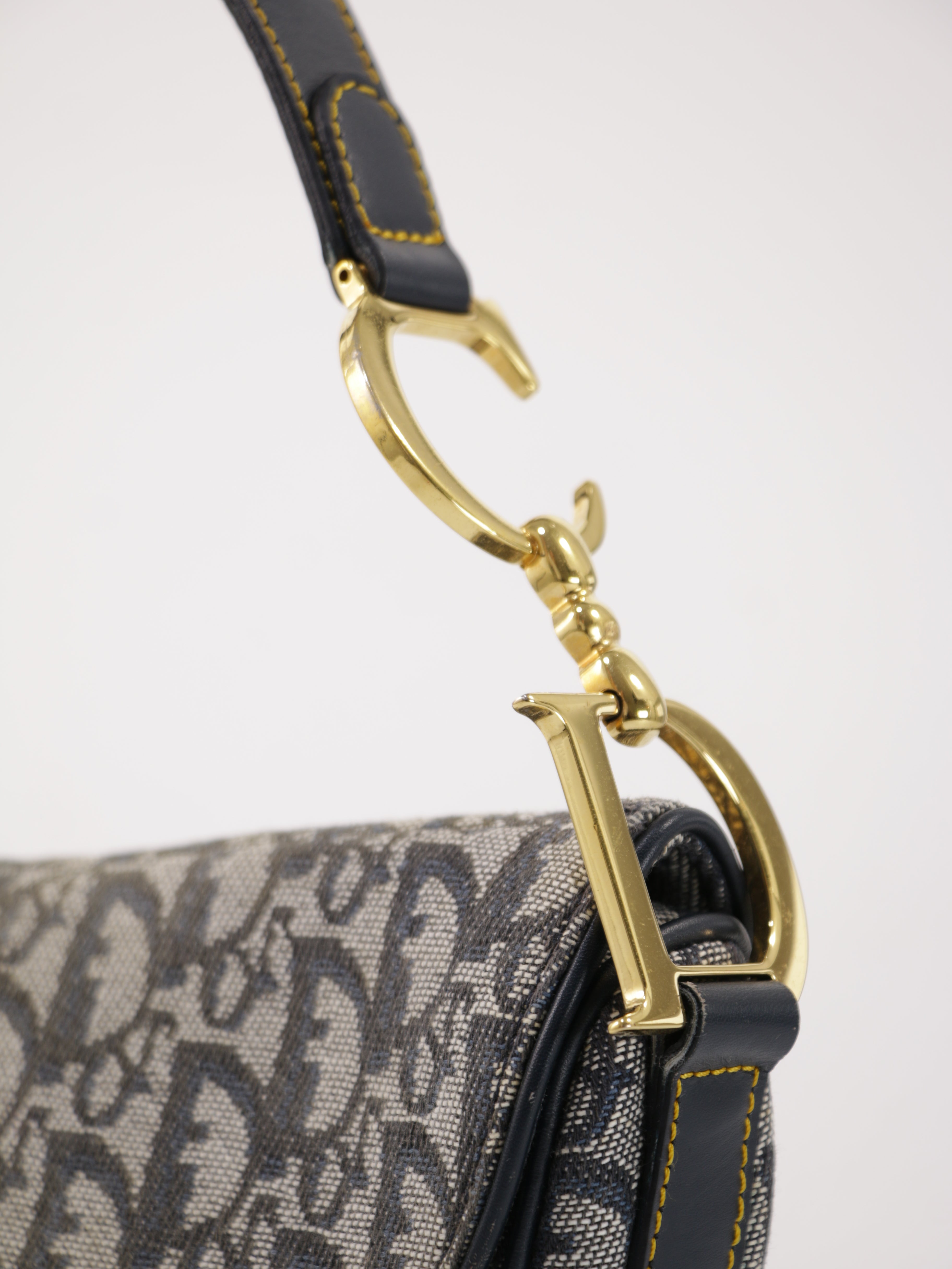 Saddle