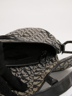 Saddle