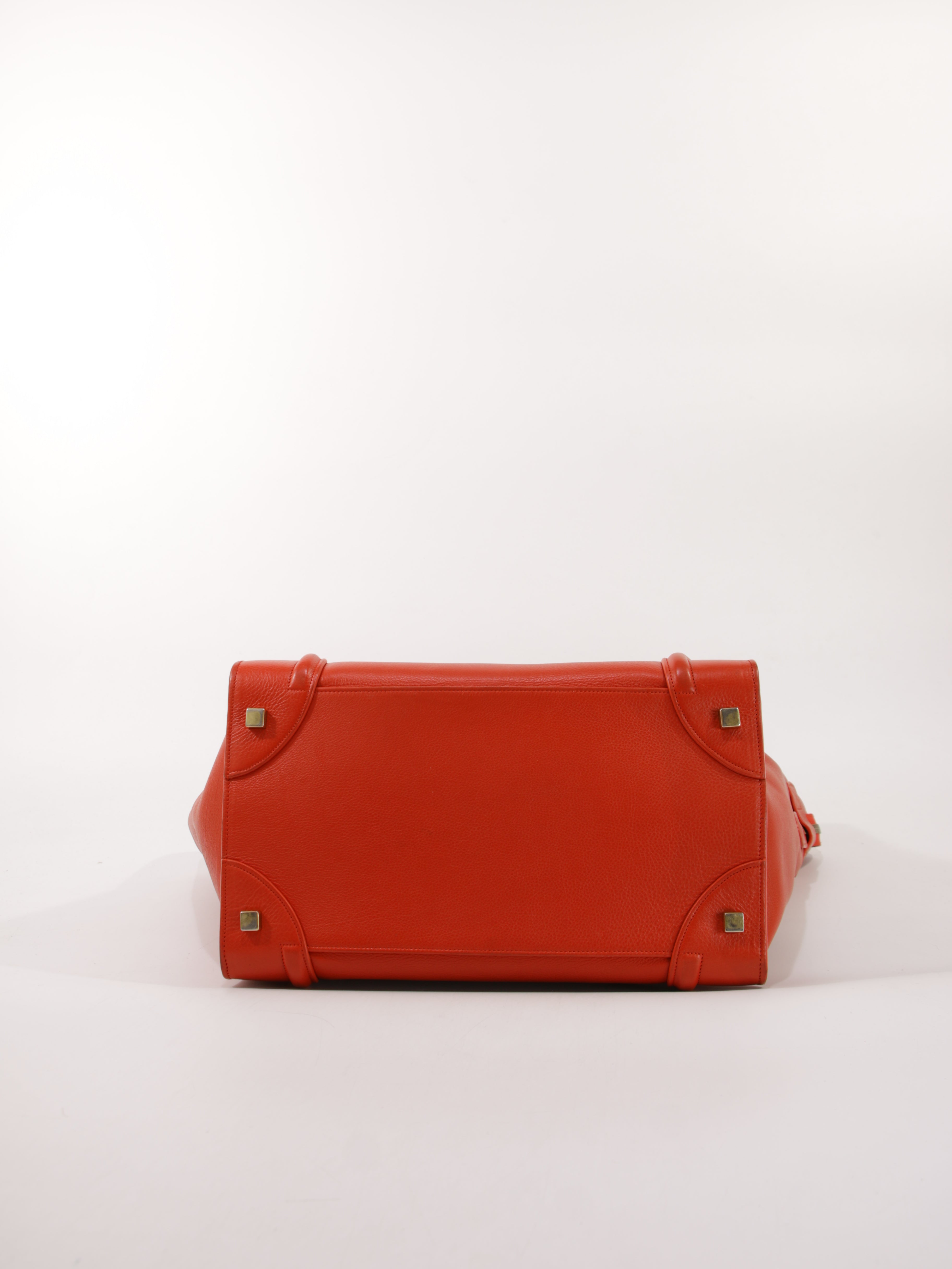 Medium Luggage