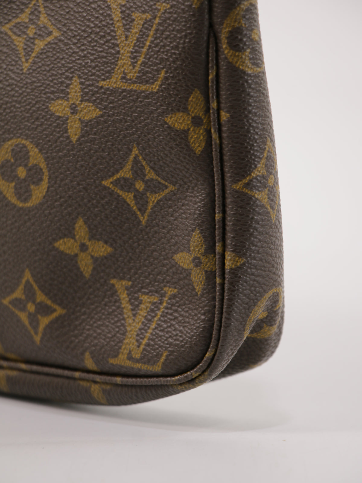 Louis Vuitton Accessories Pochette