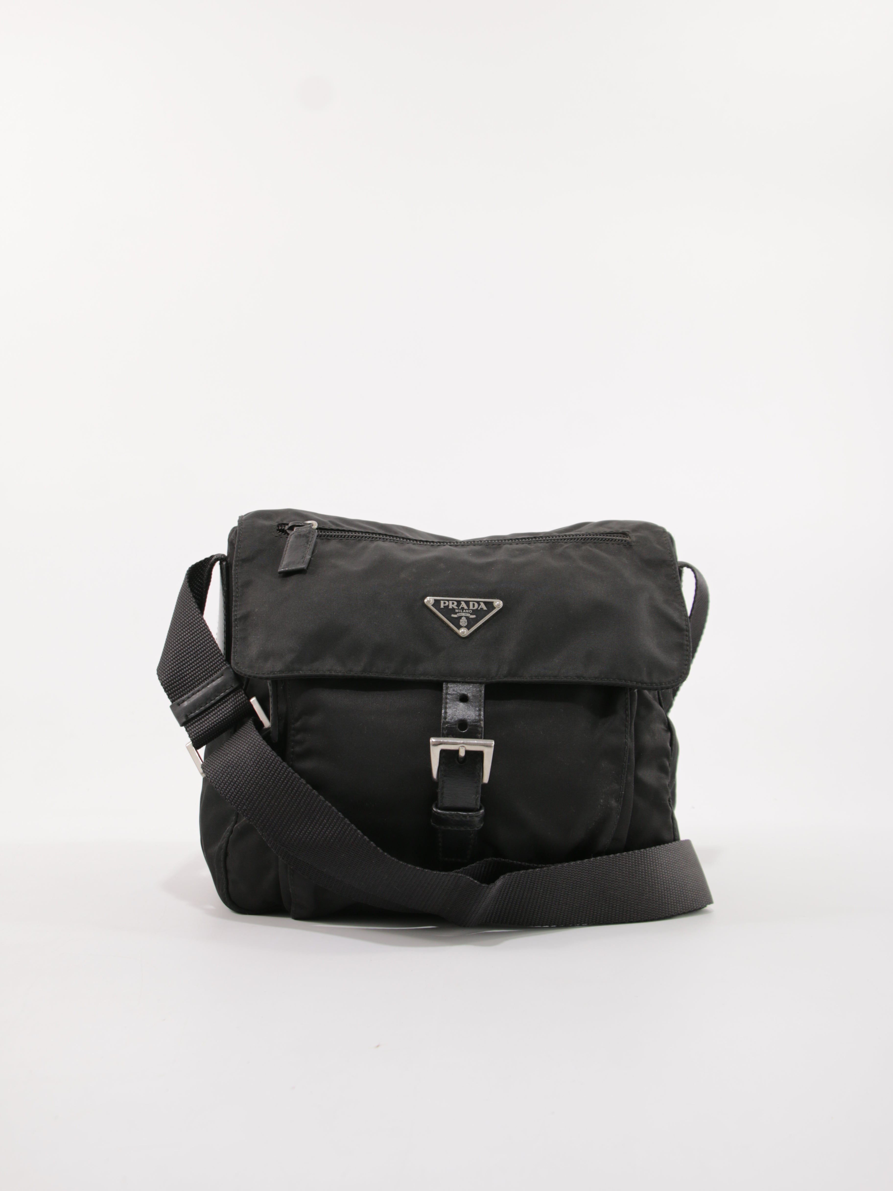 Single Buckle Messenger