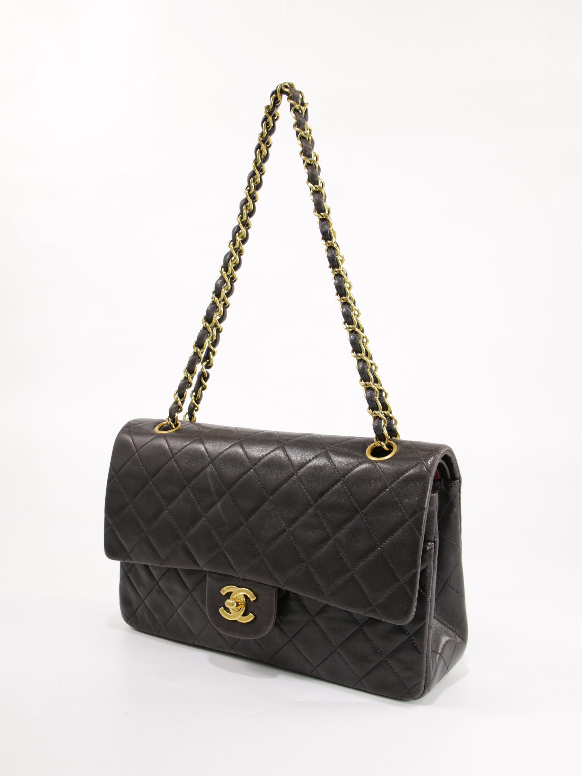 Medium Classic Flap