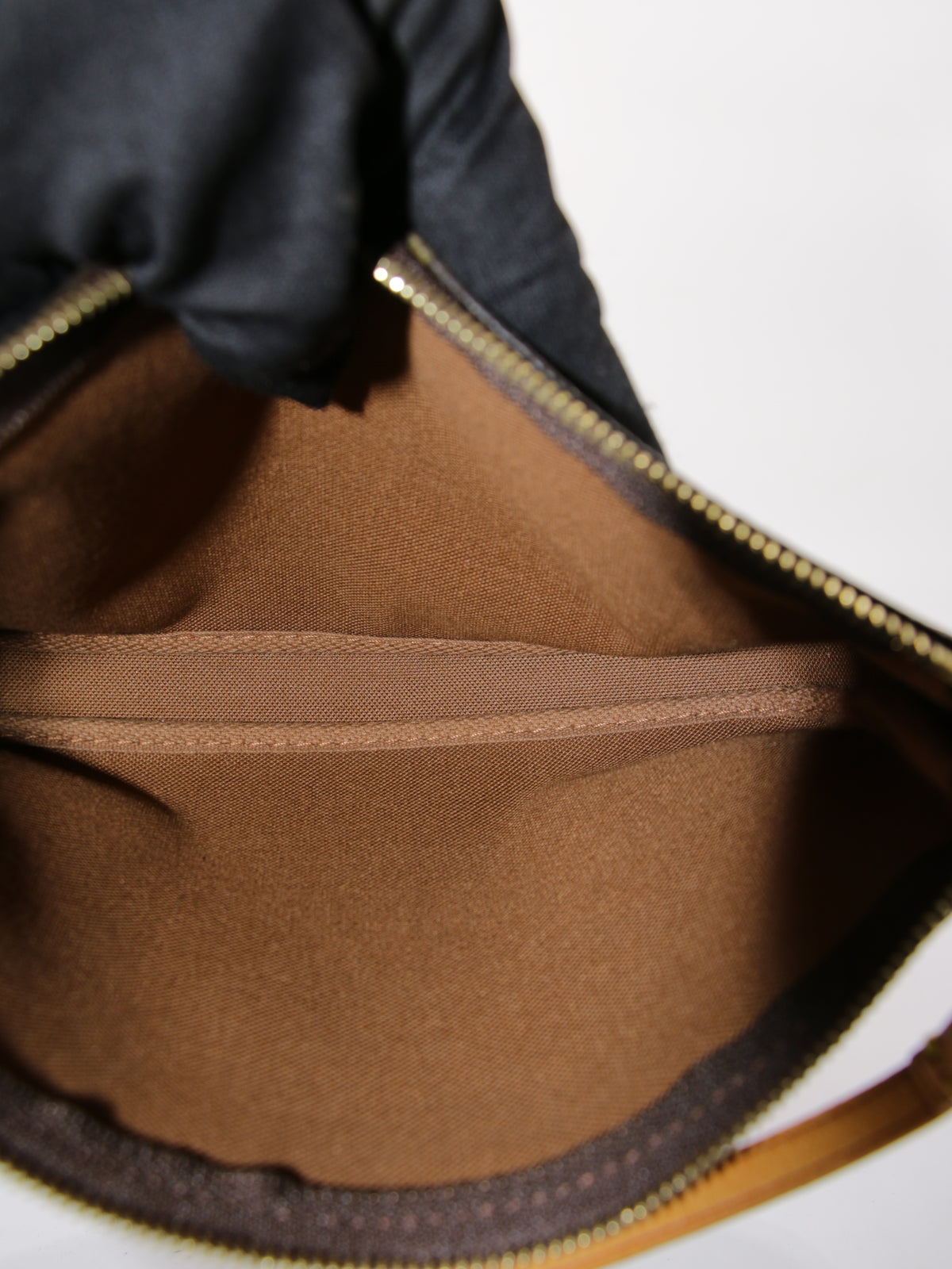 Louis Vuitton Accessories Pochette
