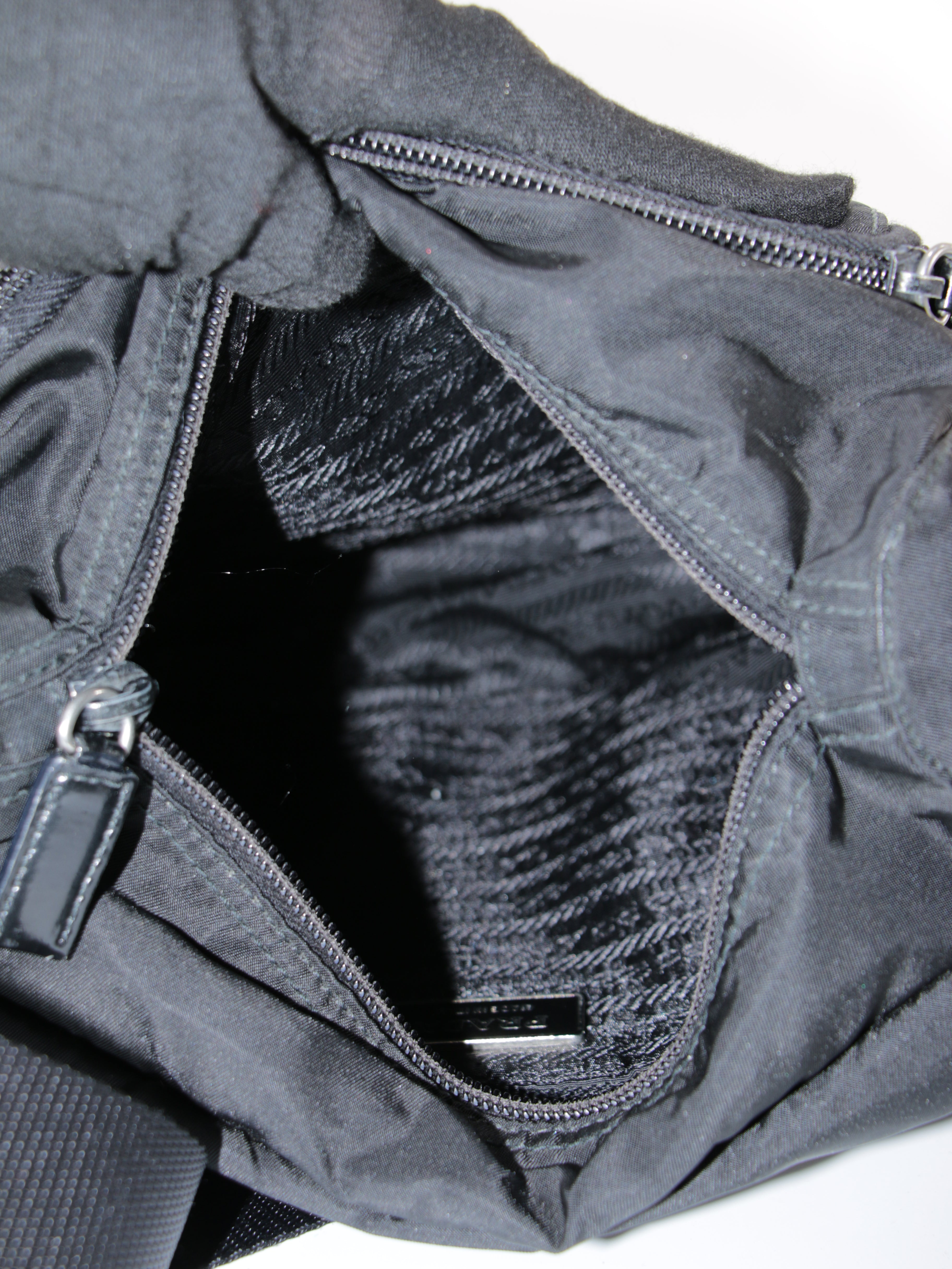 Single Buckle Messenger