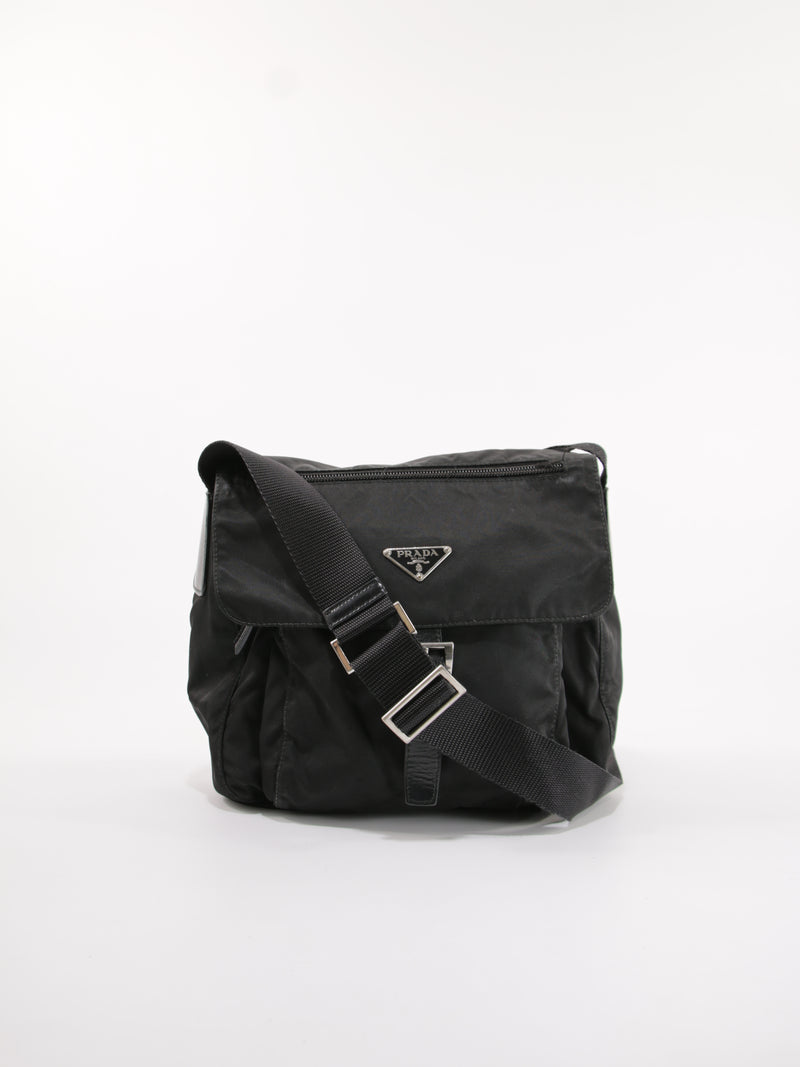 PRADA - SINGLE BUCKLE MESSENGER