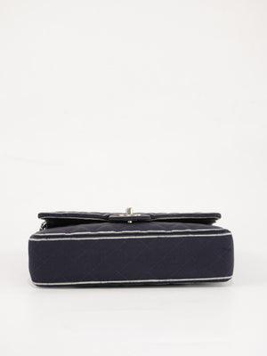 Medium Classic Flap