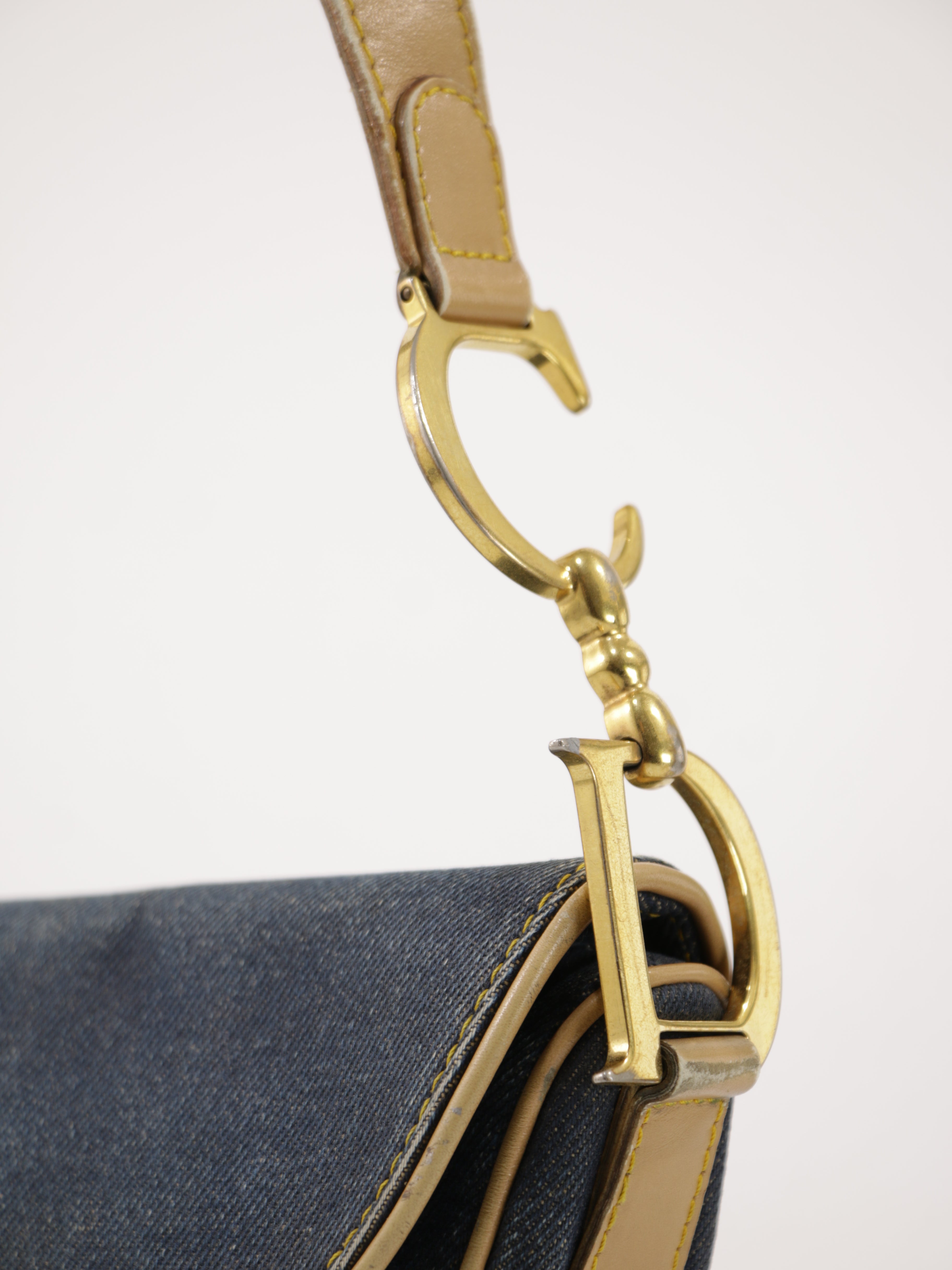 Saddle