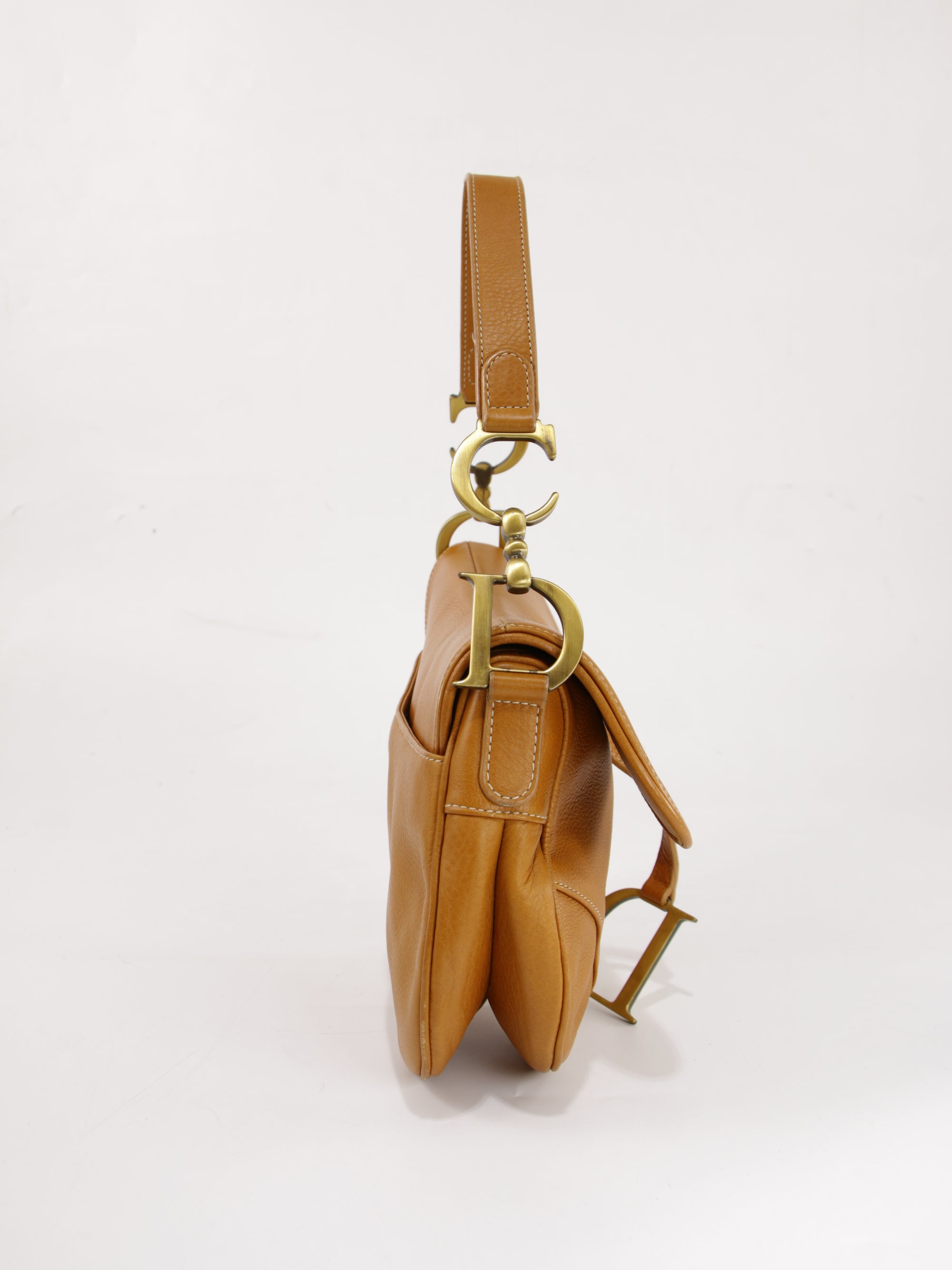 Saddle
