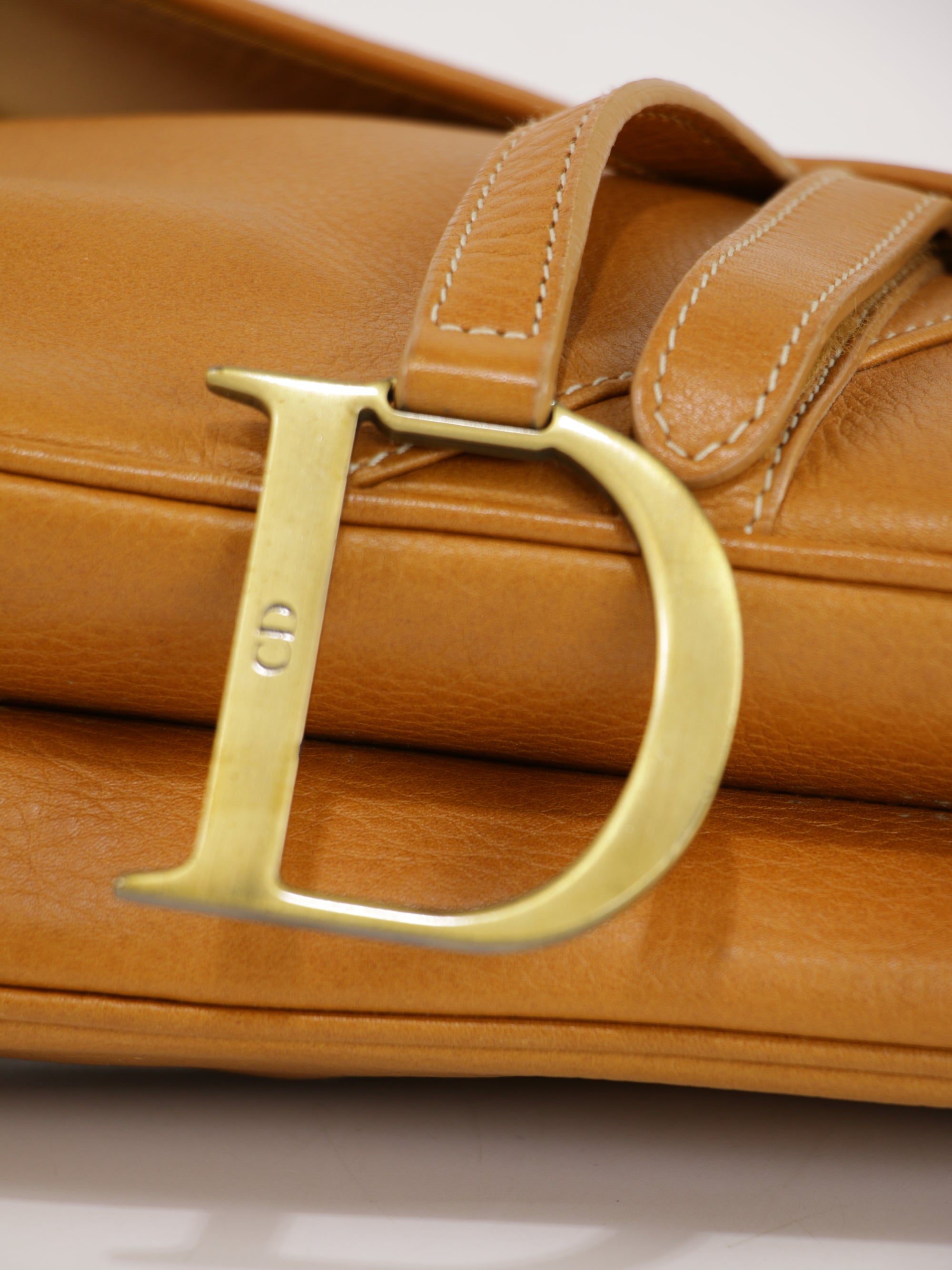 Saddle