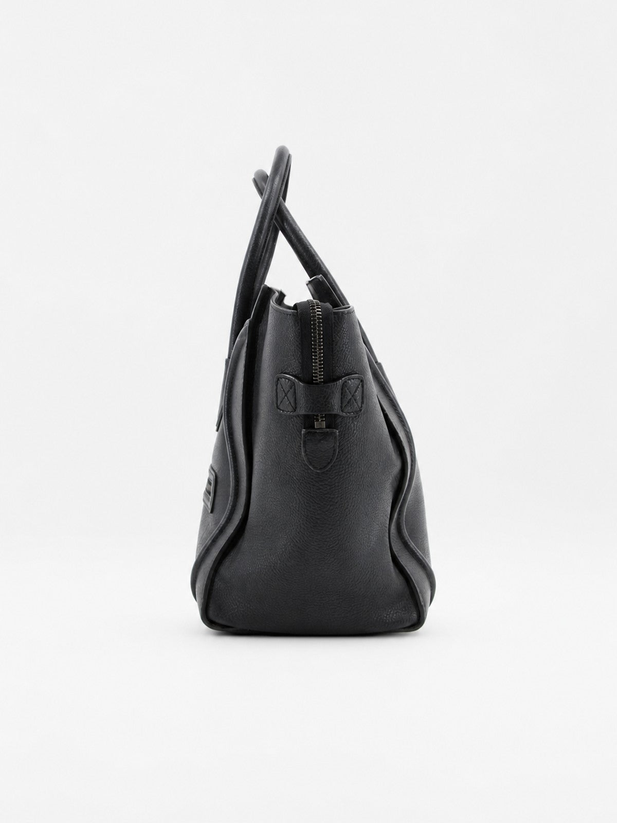 Medium Luggage