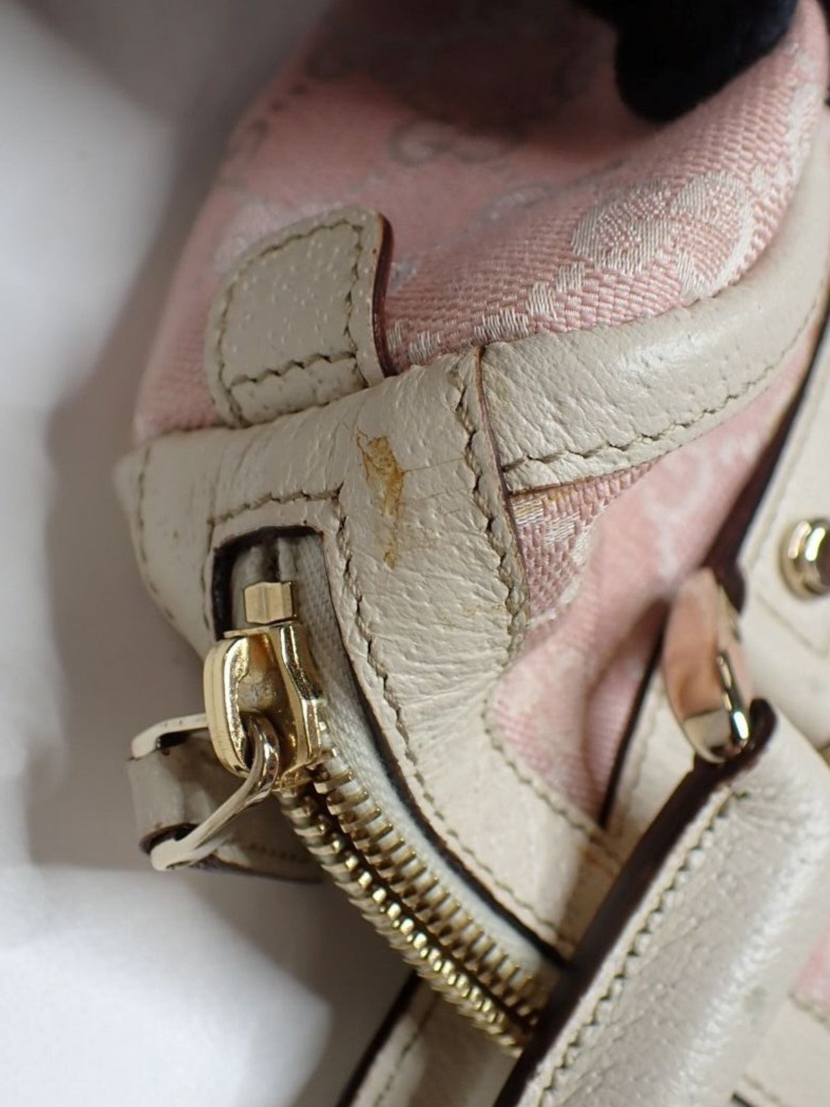 Gucci Abbey D-Ring Boston