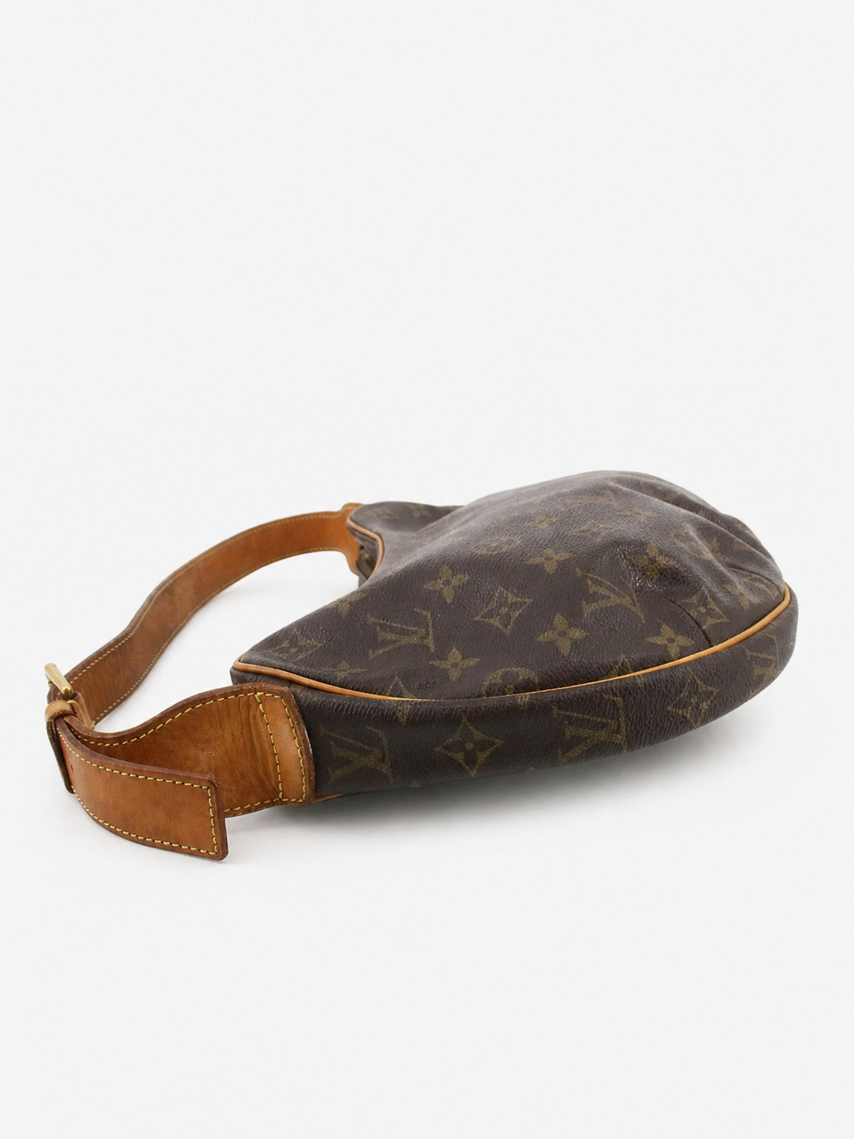 Louis Vuitton Croissant MM