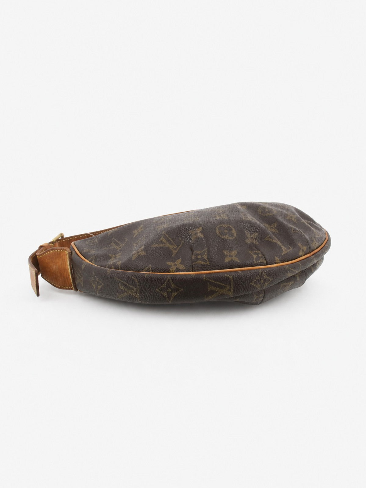 Louis Vuitton Croissant MM