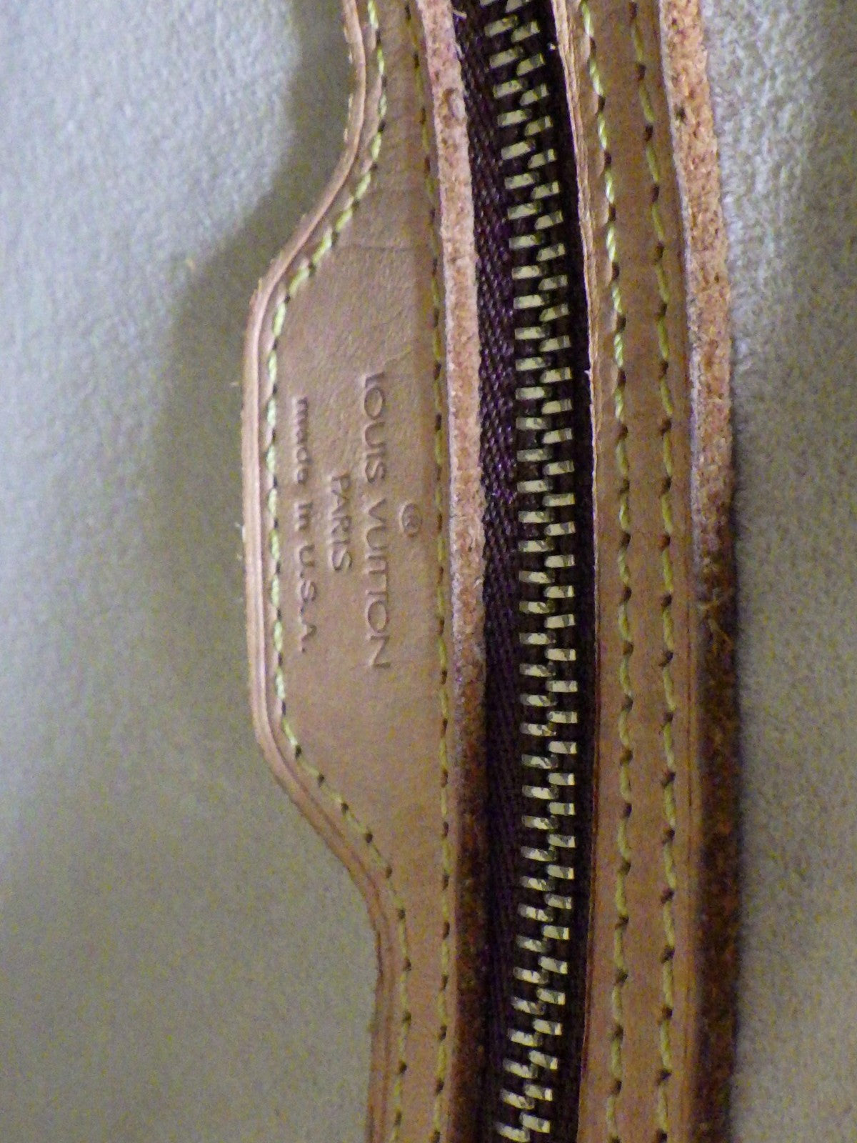 Louis Vuitton Looping MM