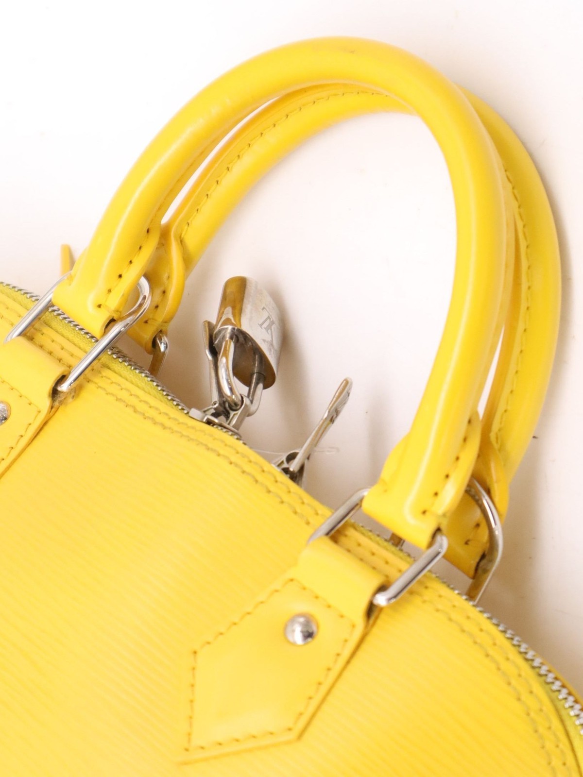 Louis Vuitton Alma PM